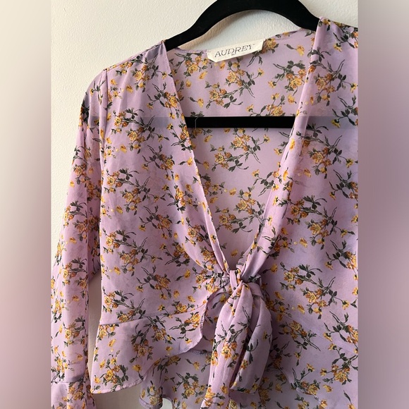 TIE FRONT CHIFFON LONG SLEEVE - Picture 3 of 3